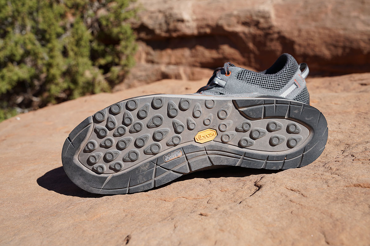 Vasque grand store traverse approach shoes